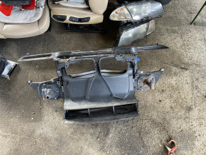 Prsa vezni lim bmw e46