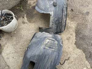 Prednja lijeva blatarica do branika bmw e90 e91