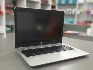 HP laptop i3-7100U/8GB/256 GB NVMe/750 GB HDD
