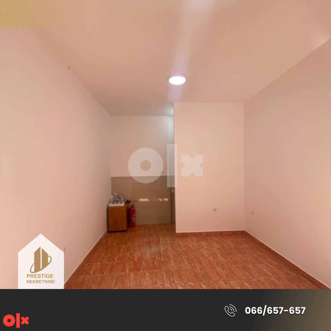 PRODAJE SE - Poslovni prostor 25m2 - ILIJAŠ 5