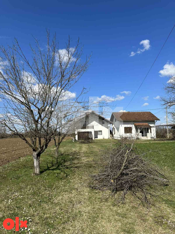 Kuća Kosjerovo, Laktaši, sa njivom i okućnicom 7830m2