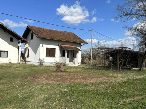 Kuća Kosjerovo, Laktaši, sa njivom i okućnicom 7830m2 photo 2