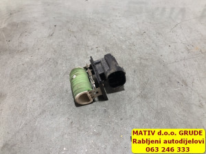 otpornik ventilatora Nissan X-Trail T32 2016 M164727