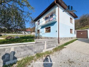 TOTAL PRO/ Dvije kuće sa zemljištem / Hadžići