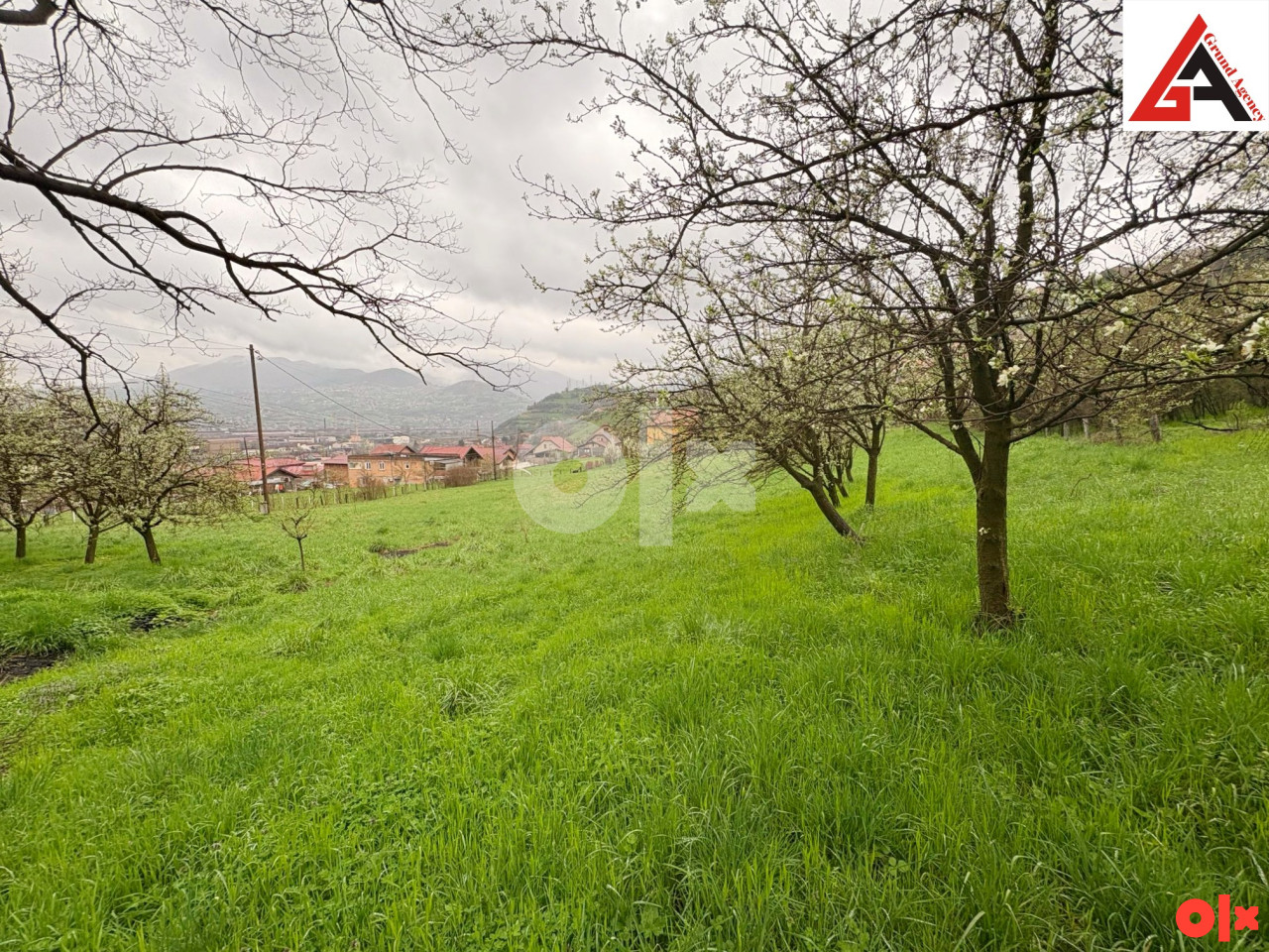 Kuća 200 m2 i okućnica 4786 + 7695 m2 - Zenica 23