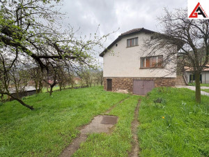 Kuća 200 m2 i okućnica 4786 + 7695 m2 - Zenica photo 2