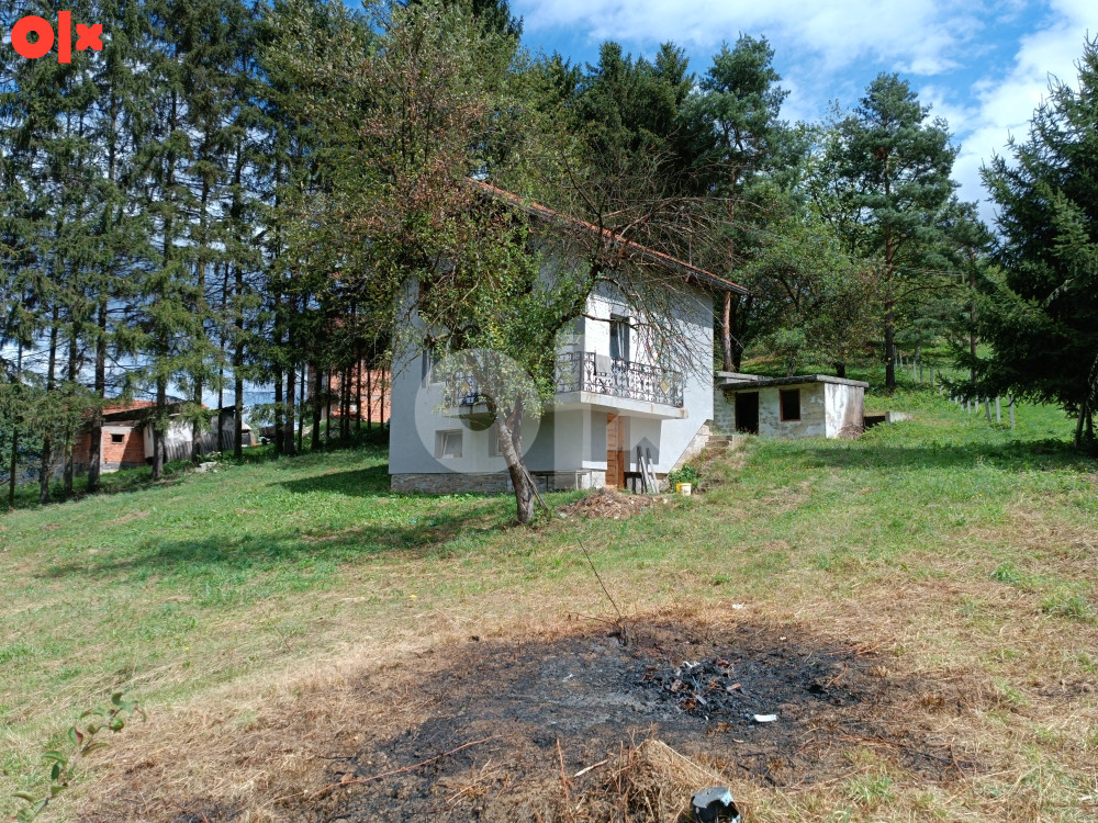 KUĆA 1/1 VLASNIŠTVO+2860 m2 okućnice+dva pomoćna objektadevastira 2