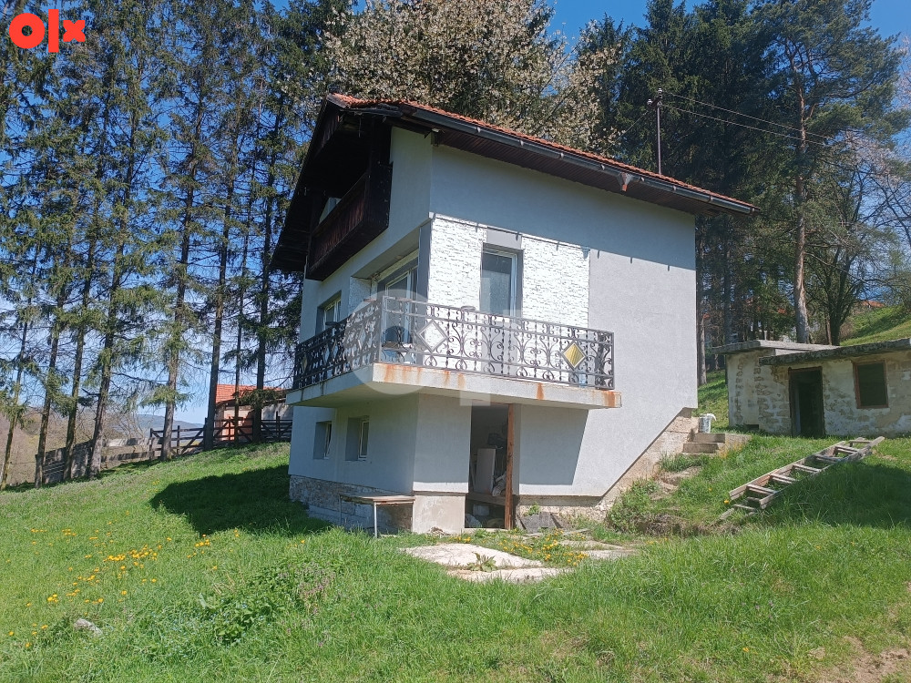 KUĆA 1/1 VLASNIŠTVO+2860 m2 okućnice+dva pomoćna objektadevastira