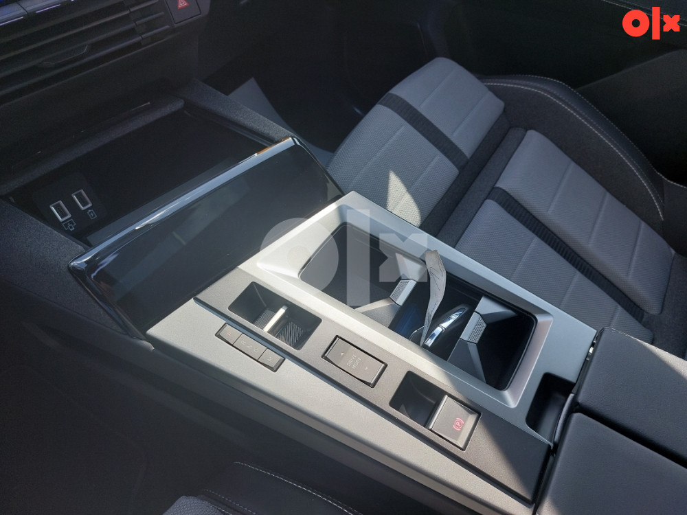 Novi Opel Grandland 1.2 mHEV GS eDCT *2025 - DEMO VOZILO*