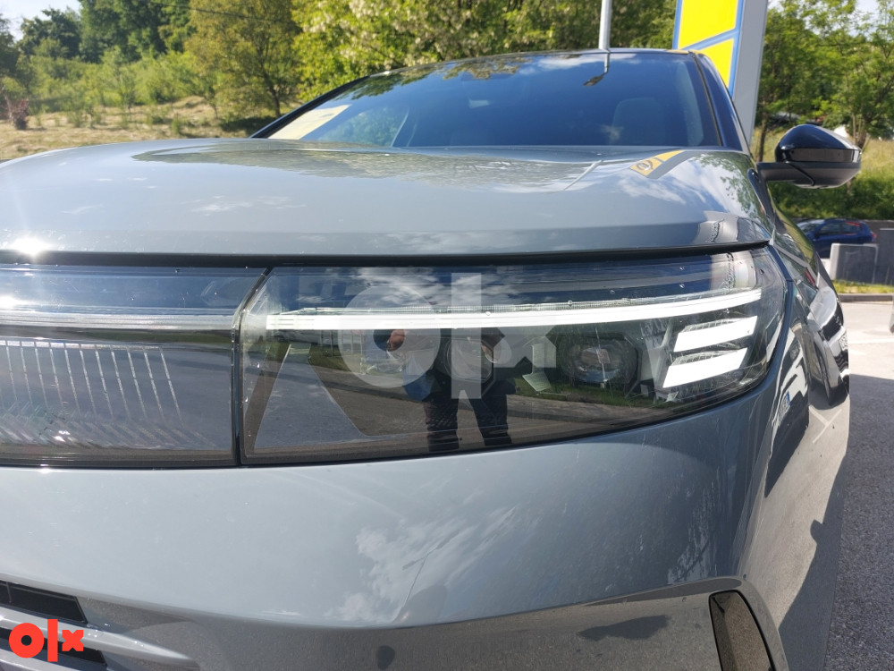 Novi Opel Grandland 1.2 mHEV GS eDCT *2025 - DEMO VOZILO*