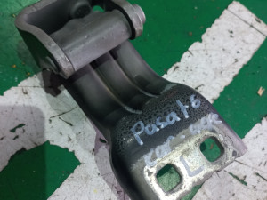 Lijeva baglama sarka gepeka passat 6 karavan