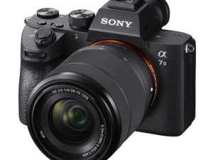 Sony Alpha 7  III Kit + SEL 28-70