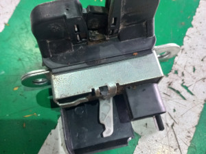 Unutrasnja brava gepeka passat 6 karavan