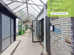 100862 Višenamjenski poslovni prostor 23m2, Grbavica