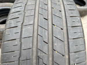 Prodajem 2 gume 255/35/21 Hankook