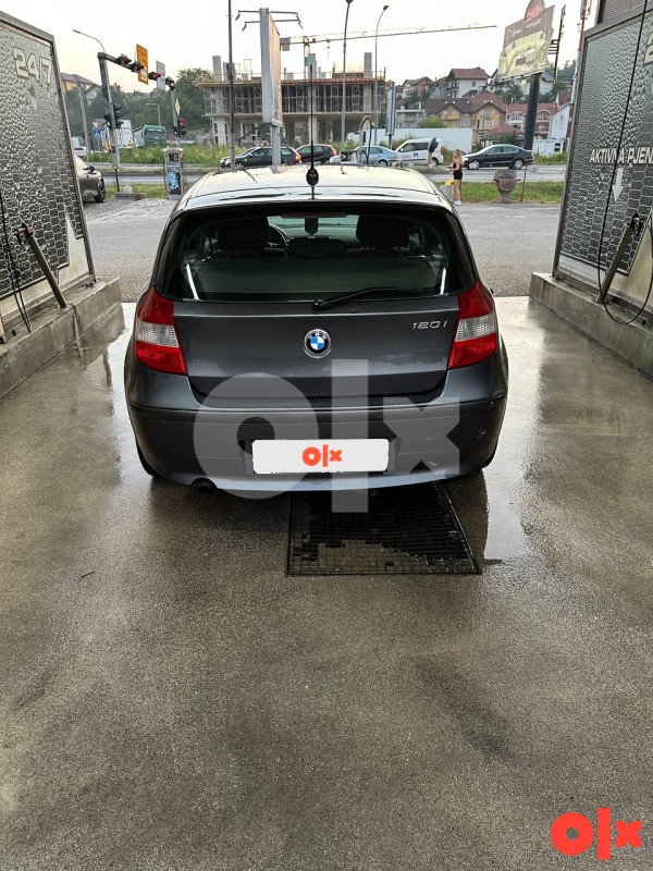 BMW 120i  (registrovan do Jula 2026)