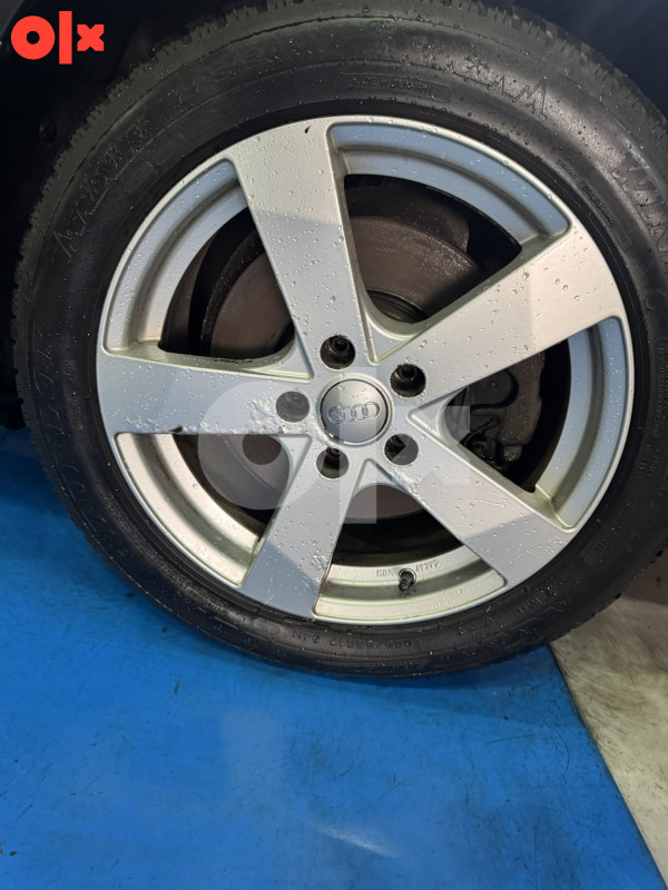 AUDI A4 2.0 TDI, 2009 GOD,ALU FELGE, PARK SENZORI