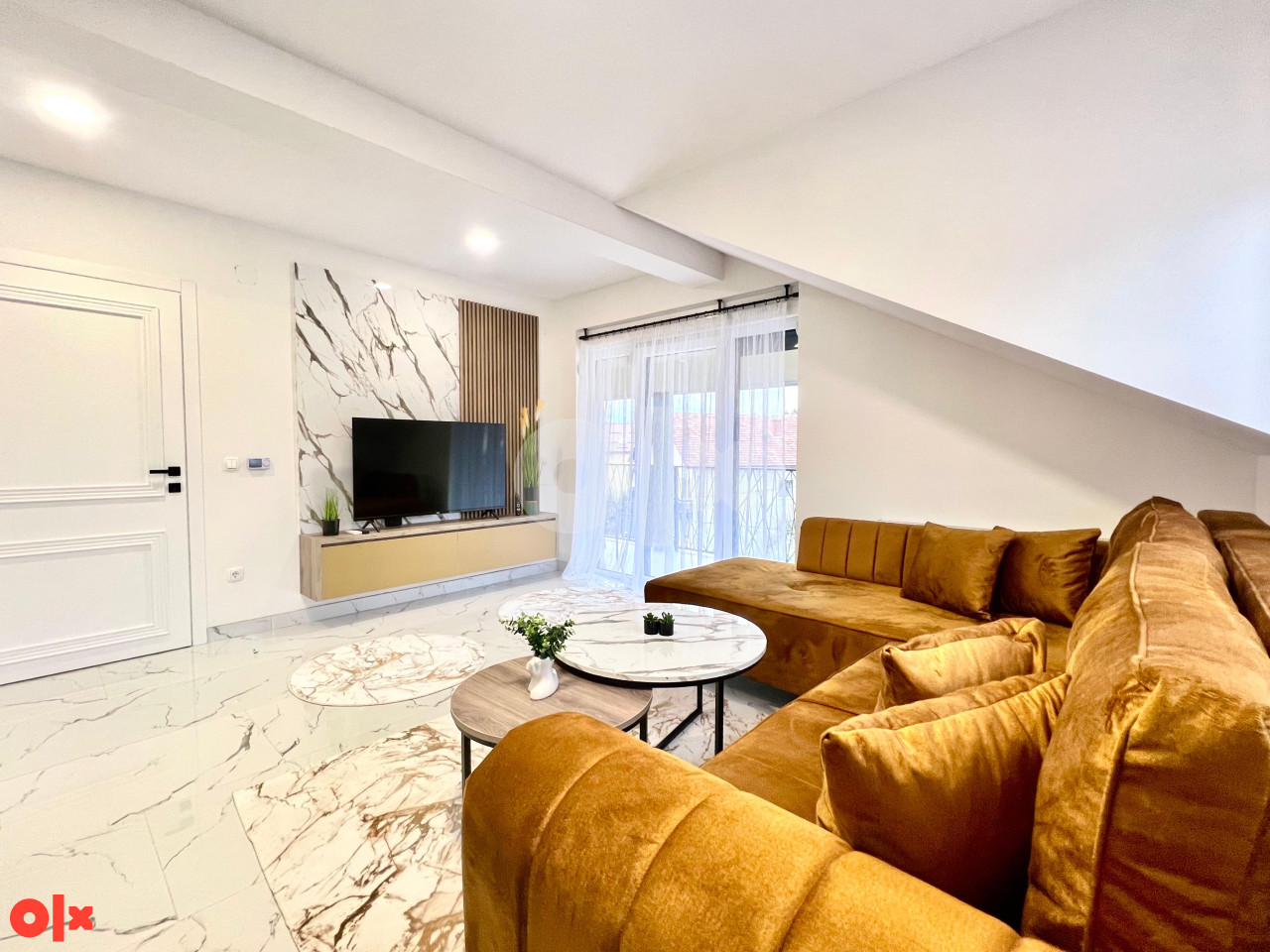 Stan na dan trosoban Ilidža Pejton Residence 5
