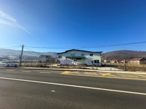 Poslovni objekat i zemljište Gornji Vakuf - Uskoplje