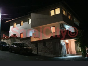 Kuća 373 m2 Kovači - Ploča