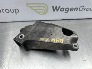 Nosac motora BMW F10 2012 (fotografija 3)