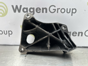Nosac motora BMW F10 2012 (fotografija 4)