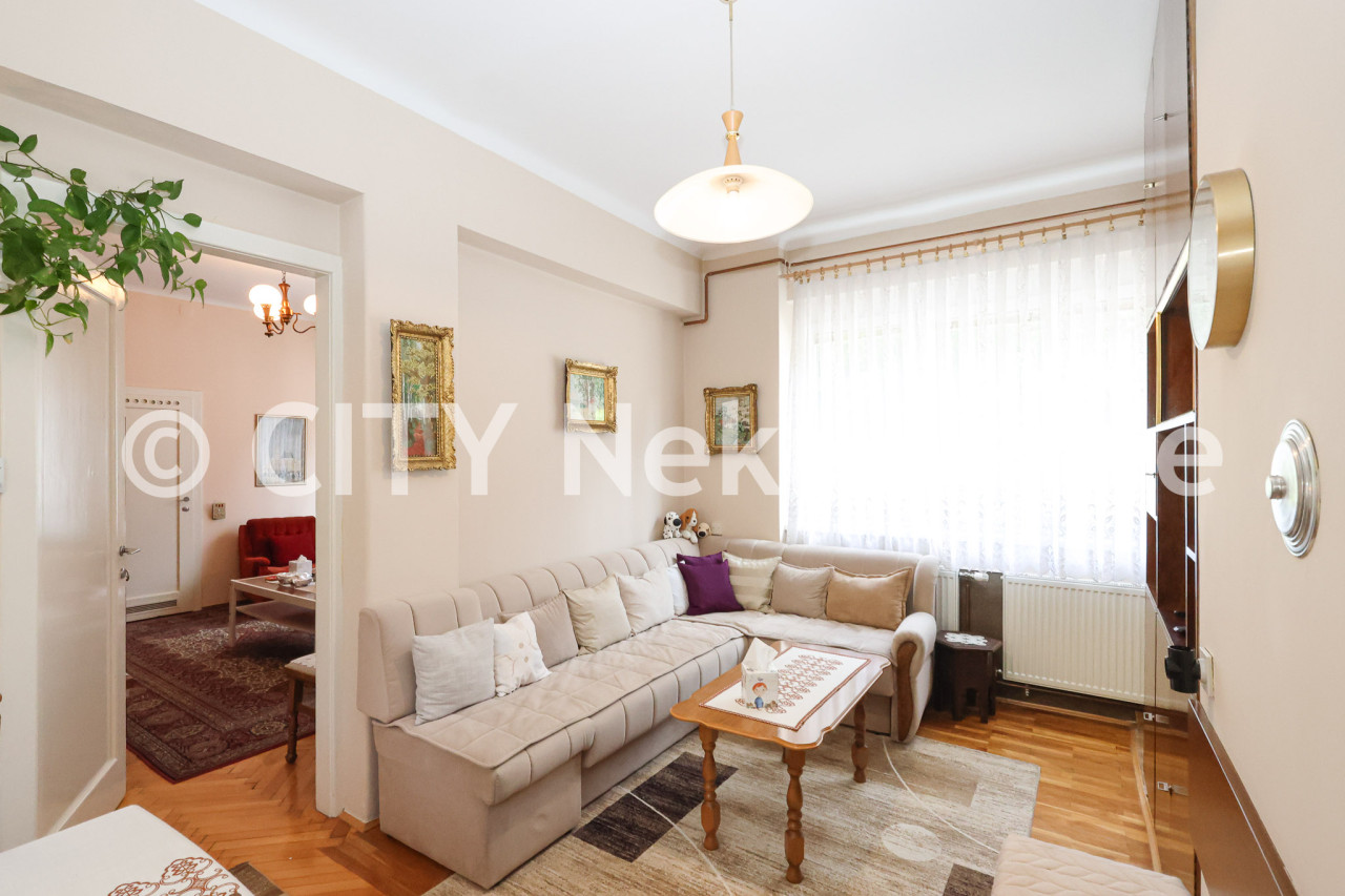 Trosoban stan - Centar - Buka - 49 m2 2