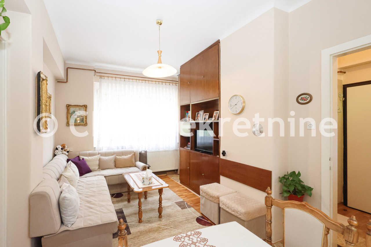 Trosoban stan - Centar - Buka - 49 m2 3