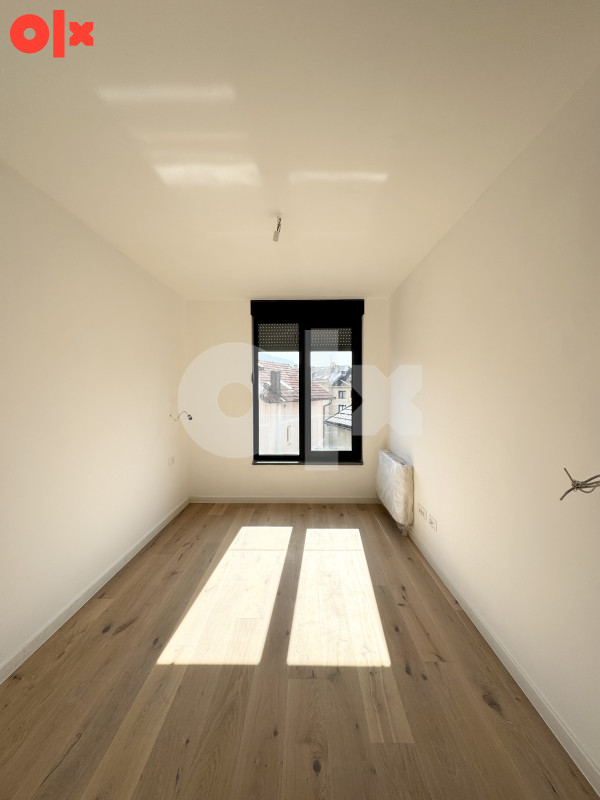 EKSKLUZIVAN ČETVEROSOBAN STAN 132 m2 BREKA BALKON 7