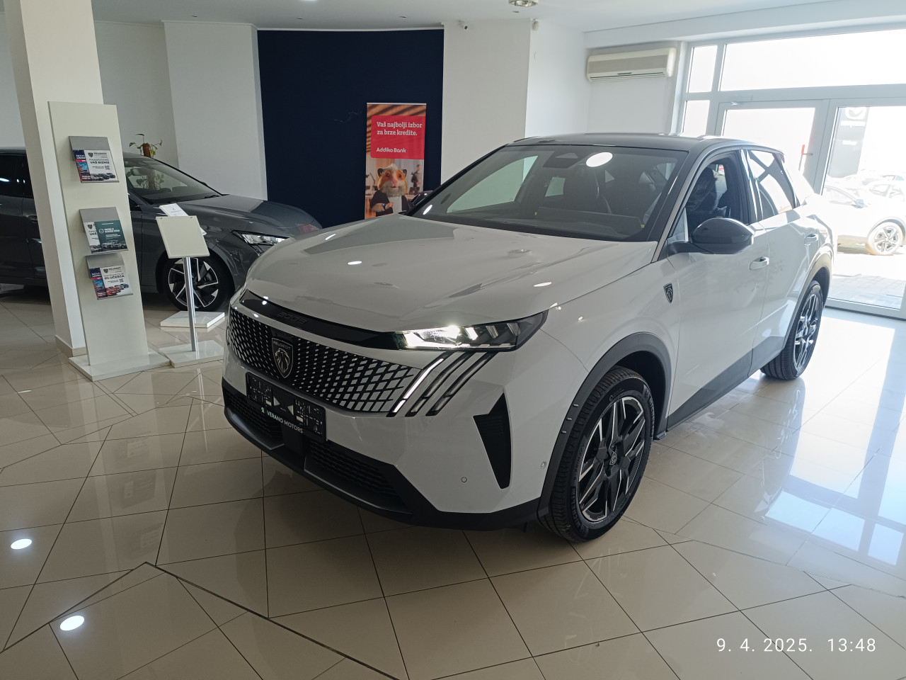 Peugeot 3008 GT 1.2 HIBRID 145 KS 2024 DEMO vozilo