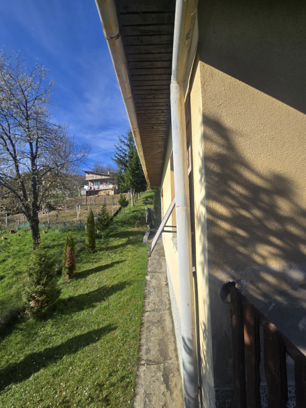 Vikendica-Kuća prodaja Rakovica sa 1500 zemljišta 17