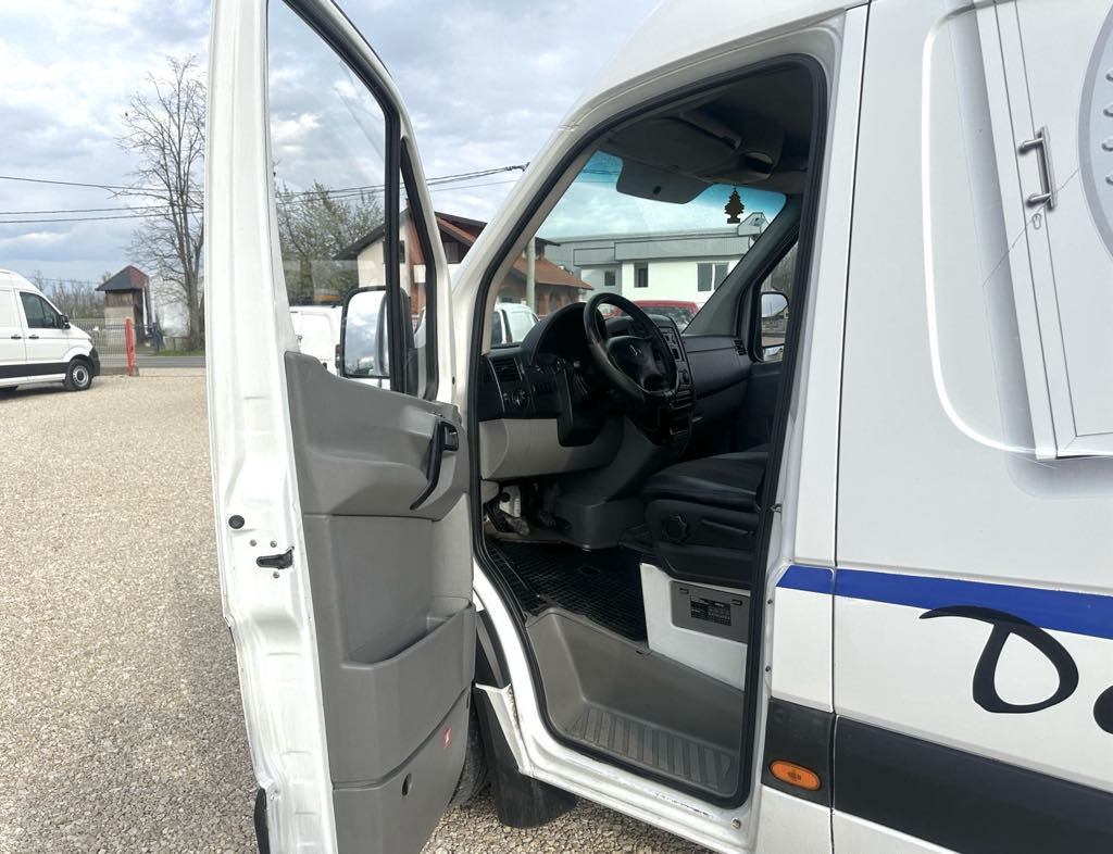 MERCEDES SPRINTER MAXI XXL POVISENI KLIMA 4.7X2.2