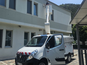 Iznajmljivanje/for rent dizalica korpa 12m Banjaluka