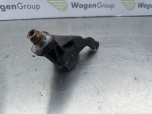 Nosac mjenjaca motora Audi A4 B8 (fotografija 3)