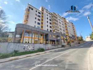 TOTAL PRO/ Poslovni prostor 102,8 m2  / Grbavica