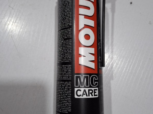 Motul sprej za lanac 400 ml c2