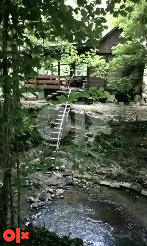 VIKENDICA NA VODI , U ŠUMI . Brčko 50m2, plac - hektar