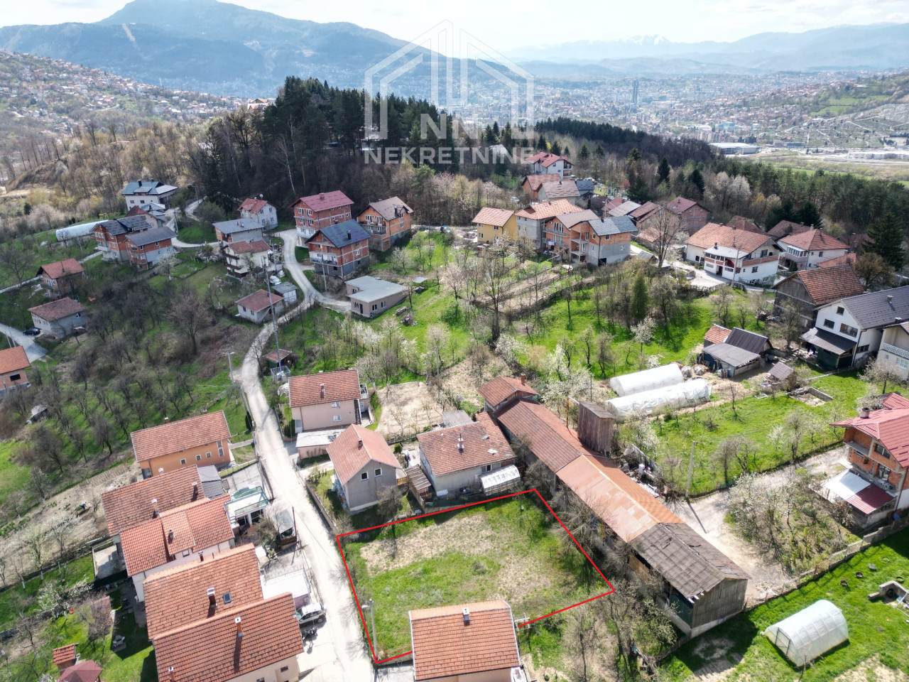 NN Nekretnine : Zemljište 500m2 - Kromolj - Centar