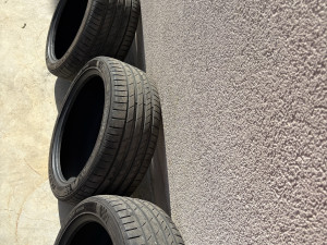 Ljetne gume Kumho 275/35/19 245/40/19