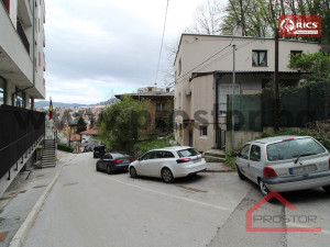 PROSTOR prodaje: Četverosoban stan, Čobanija