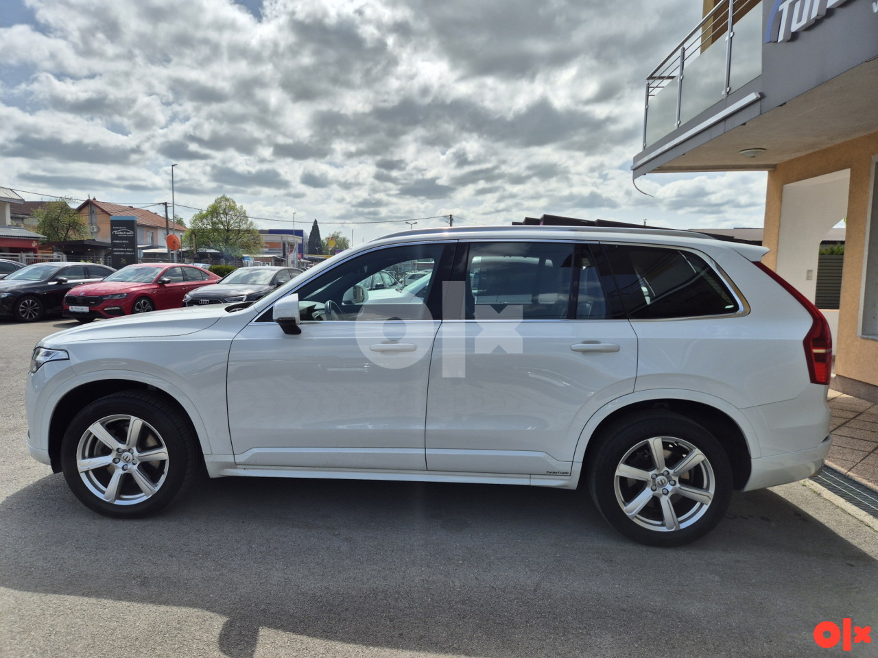 Volvo XC90 B5 AWD Momentum 7 PL