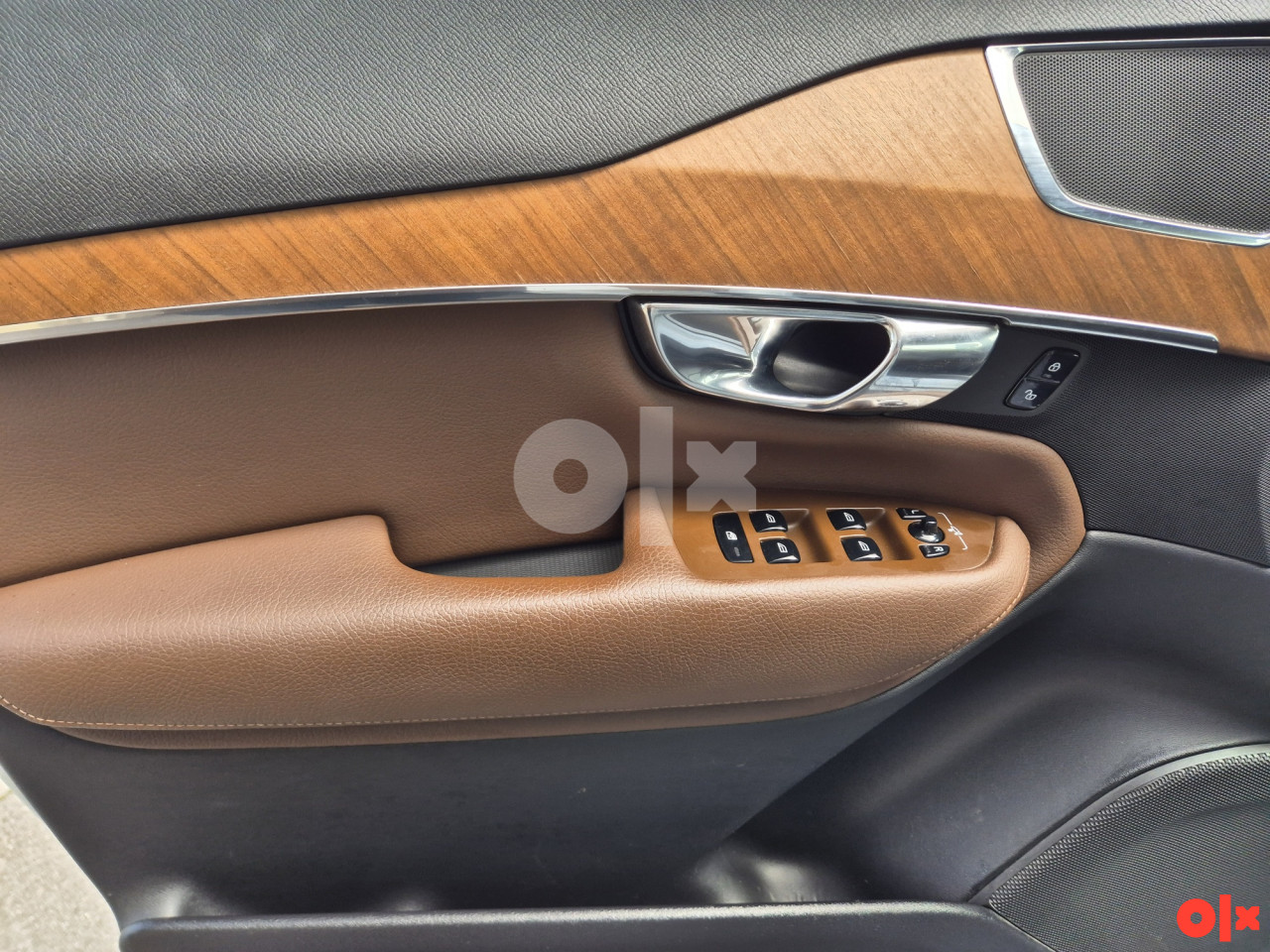 Volvo XC90 B5 AWD Momentum 7 PL