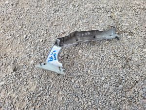 Prednji lijevi nosac blatobrana za Audi A4 b8 za blatobran 6091