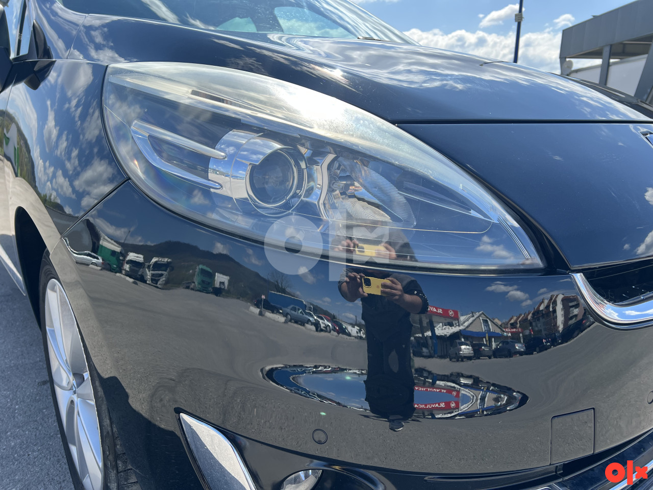 Renault Grand Scenic Initiale Paris