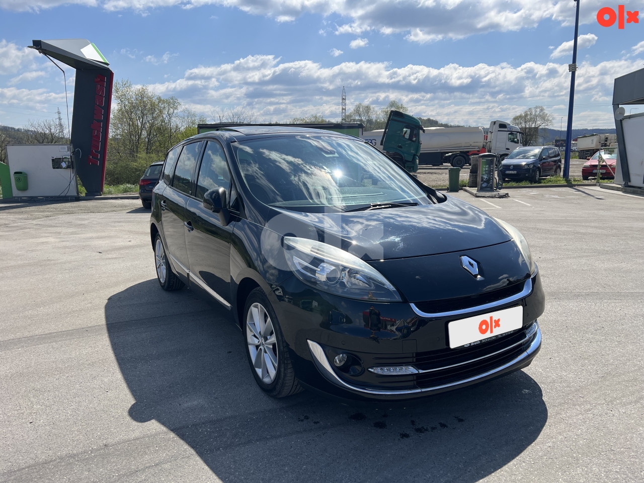 Renault Grand Scenic Initiale Paris