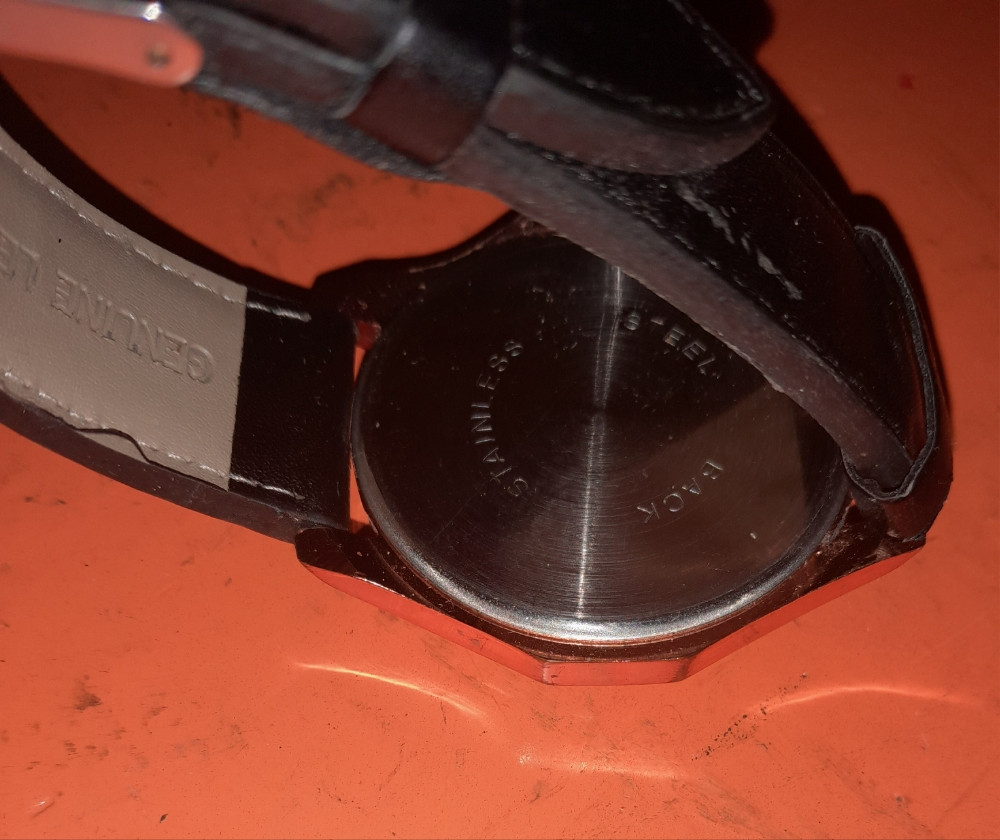 SEJKO SEIKO NOV RUCNI SAT 149 EUR NARUKVICA KOZA ZAMJENA