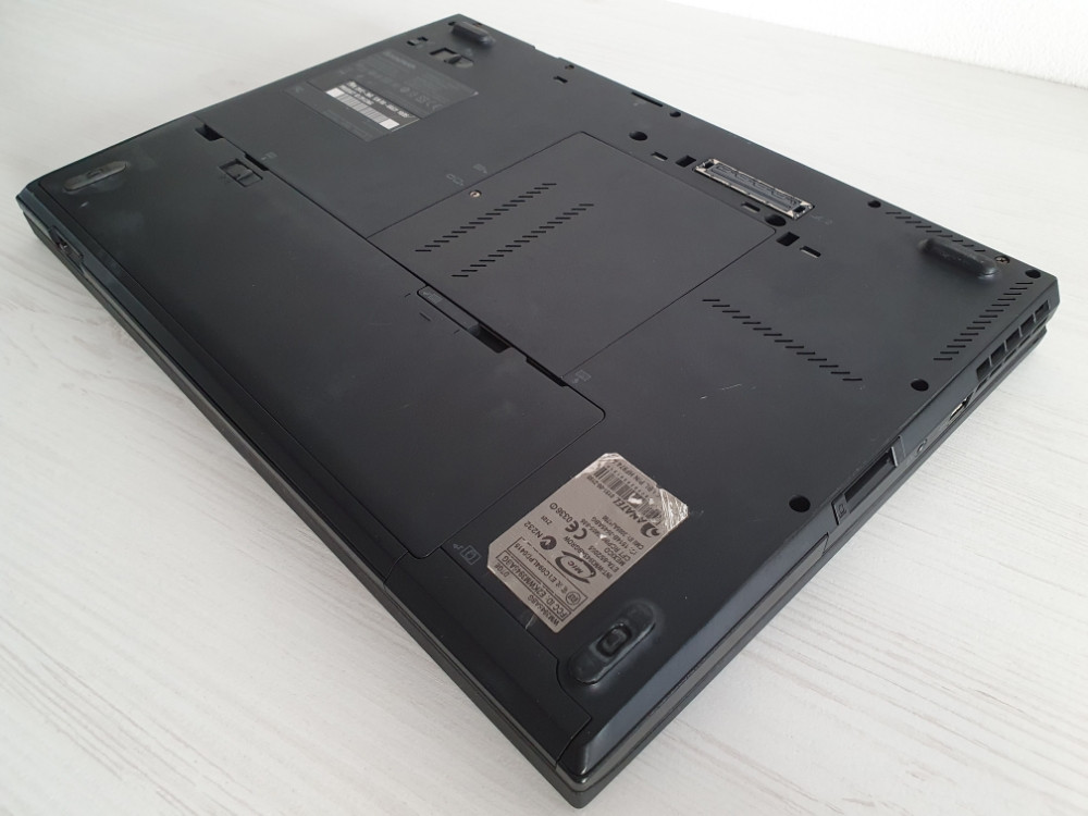Lenovo Thinkpad T410s/4GB Ram-a/500GB HDD