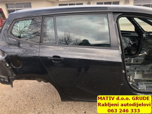 Vrata zadnja DESNA Opel Zafira C 2014