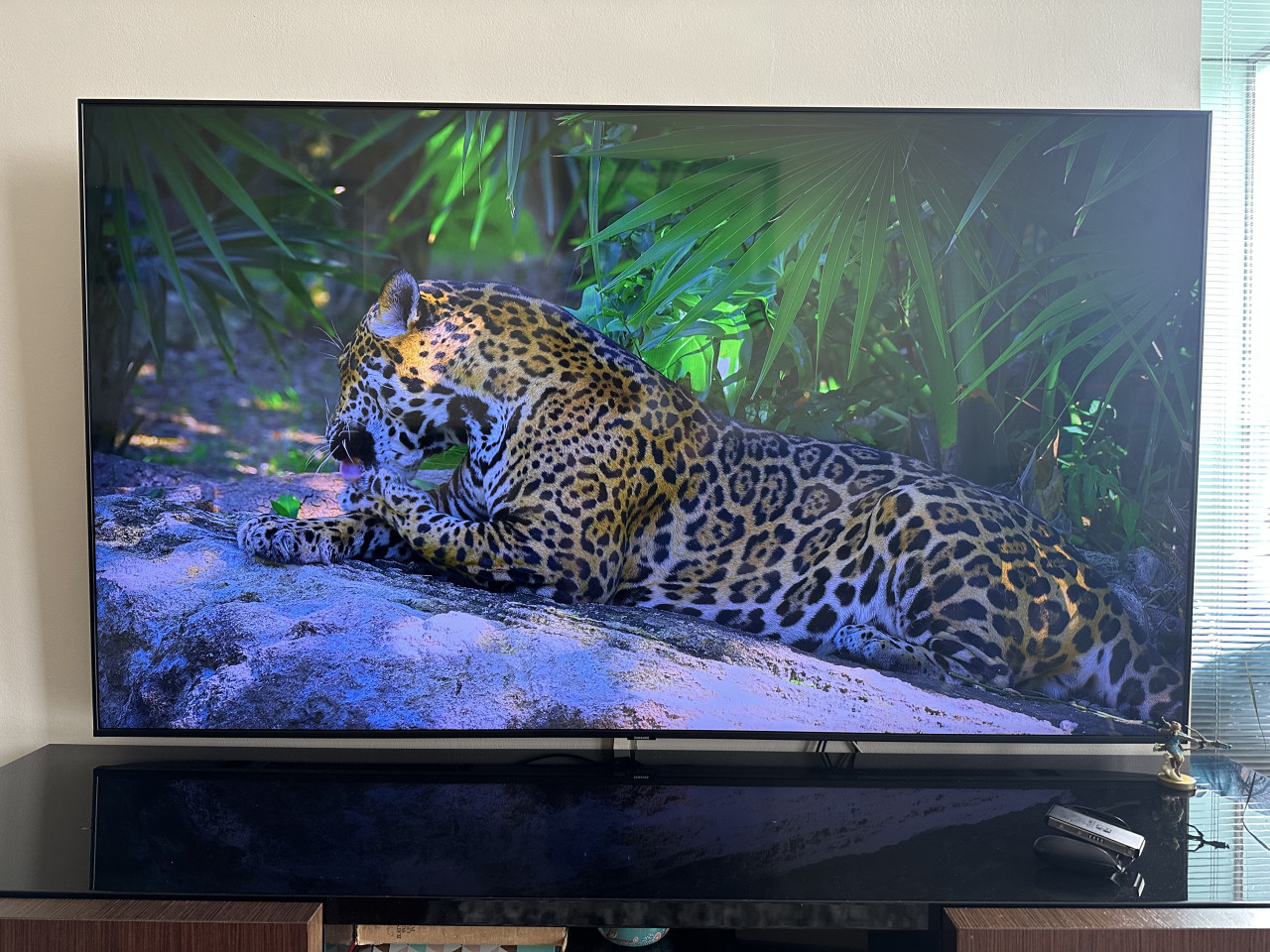Samsung 75" Crystal UHD 4K Smart TV