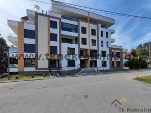 NOVOGRADNJA - Namješten trosoban stan za studente